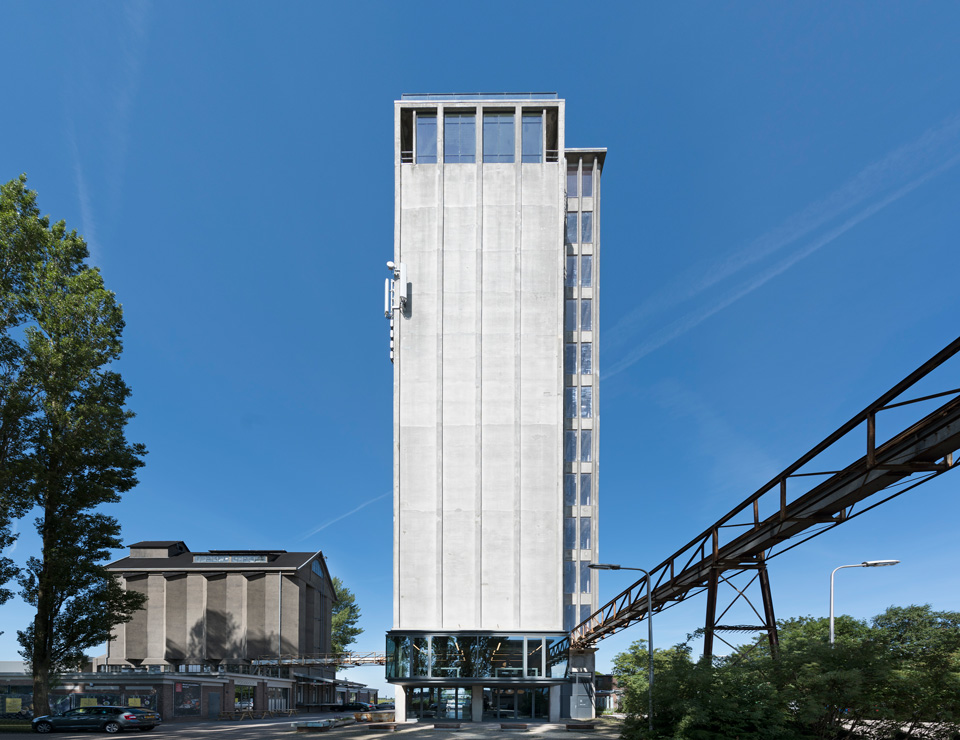 Grijze Silo Deventer